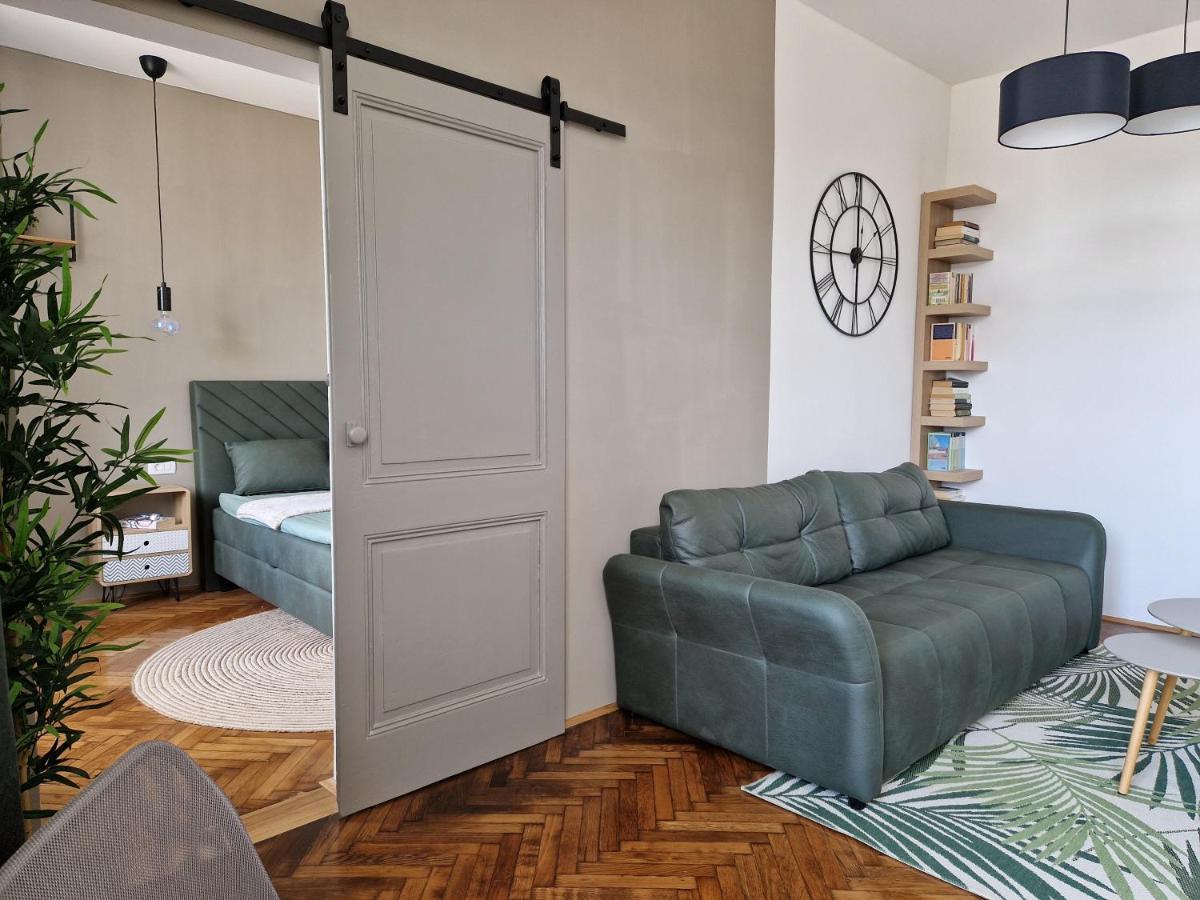 Ferienwohnung Citygem - Just Perfect For Two Pula Exterior foto