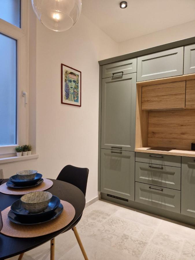 Ferienwohnung Citygem - Just Perfect For Two Pula Exterior foto